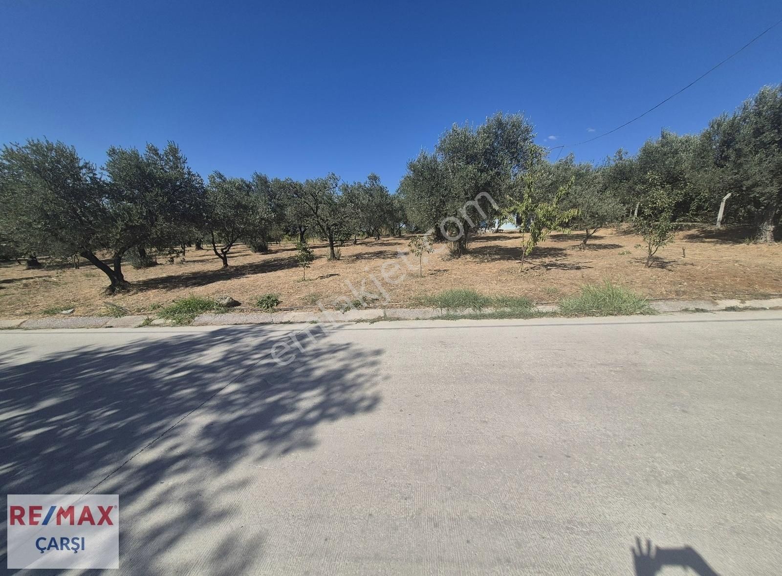 Remax Çarşı'dan Karamürsel'de İmarlı Arsa