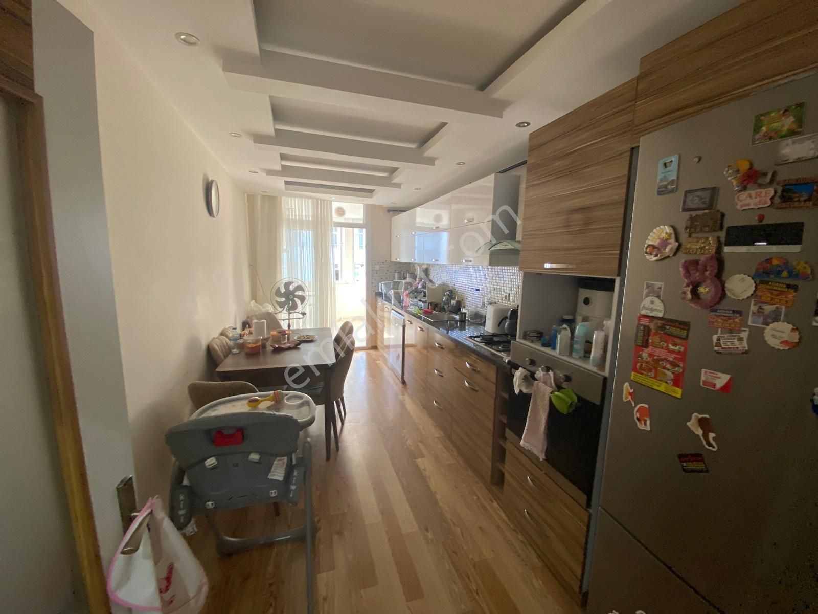 Barajyoluna 1 Dakika Yürüme Mesafesinde Yeşilyurtta Kiralık Kapalı Mutfak Lüks Daire