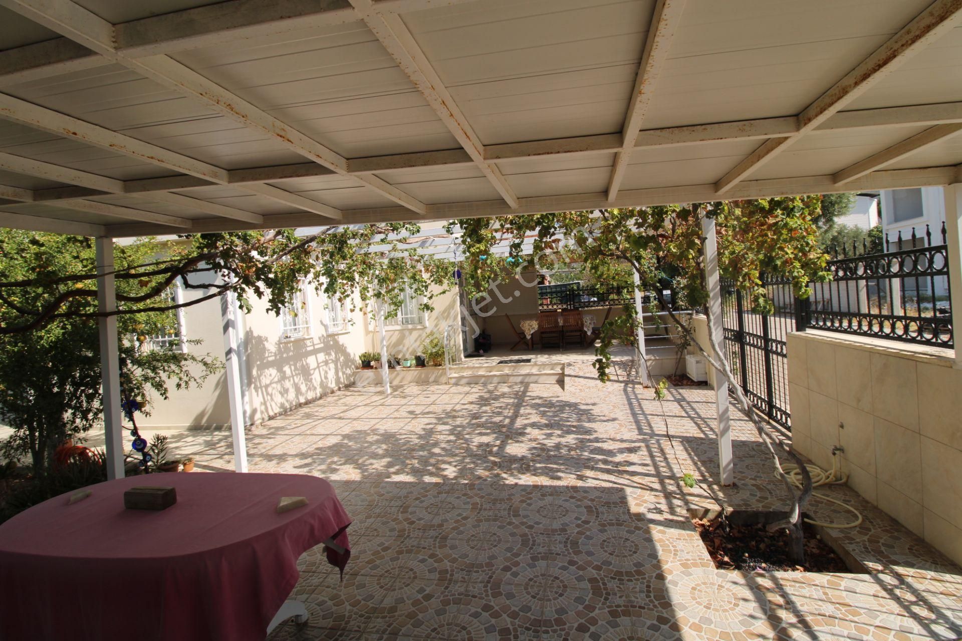 Aydın Didim Akbük Mahallesi 300m2 İçinde 3+1 Ebeveyn Banyolu Tam Müstakil Villa Denize 200 Metre - Görsel 6