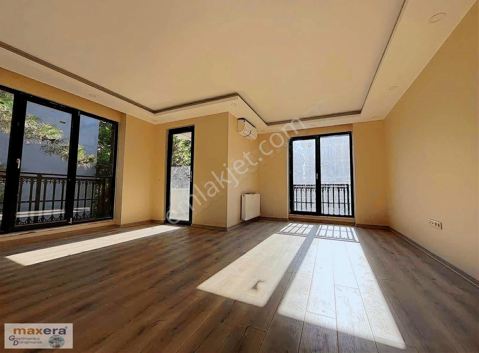 Sıfır Binada 1.sınıf İnşaat 2 Bloklu Her Kat Tek Daire 3+1 140m2