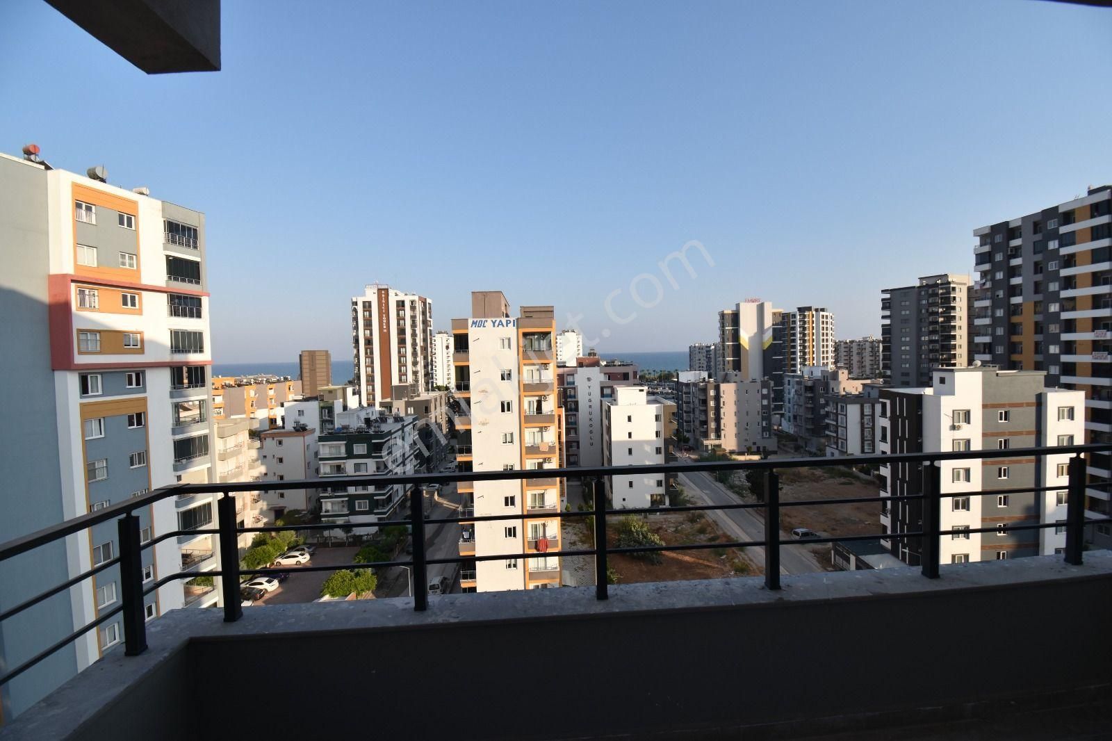 Tece'de Her Yere Yakın Havuzlu 1+1 Sıfır Daire - Görsel 17