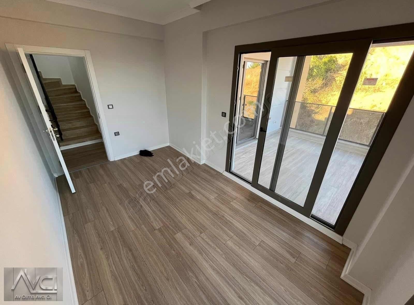 Avcı'dan Altınoluk Narlı 350m2 Fourlex Villa - Görsel 12