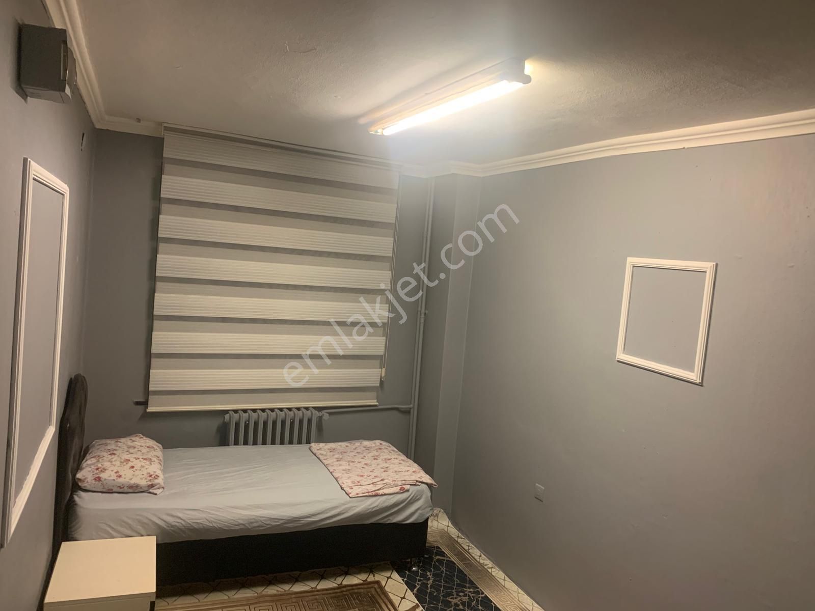 Gaziosmanpaşa Merkez Mahallesine Pasaj İçinde Faturalar Dahil 1+0 Stüdyo Kiralık Oda