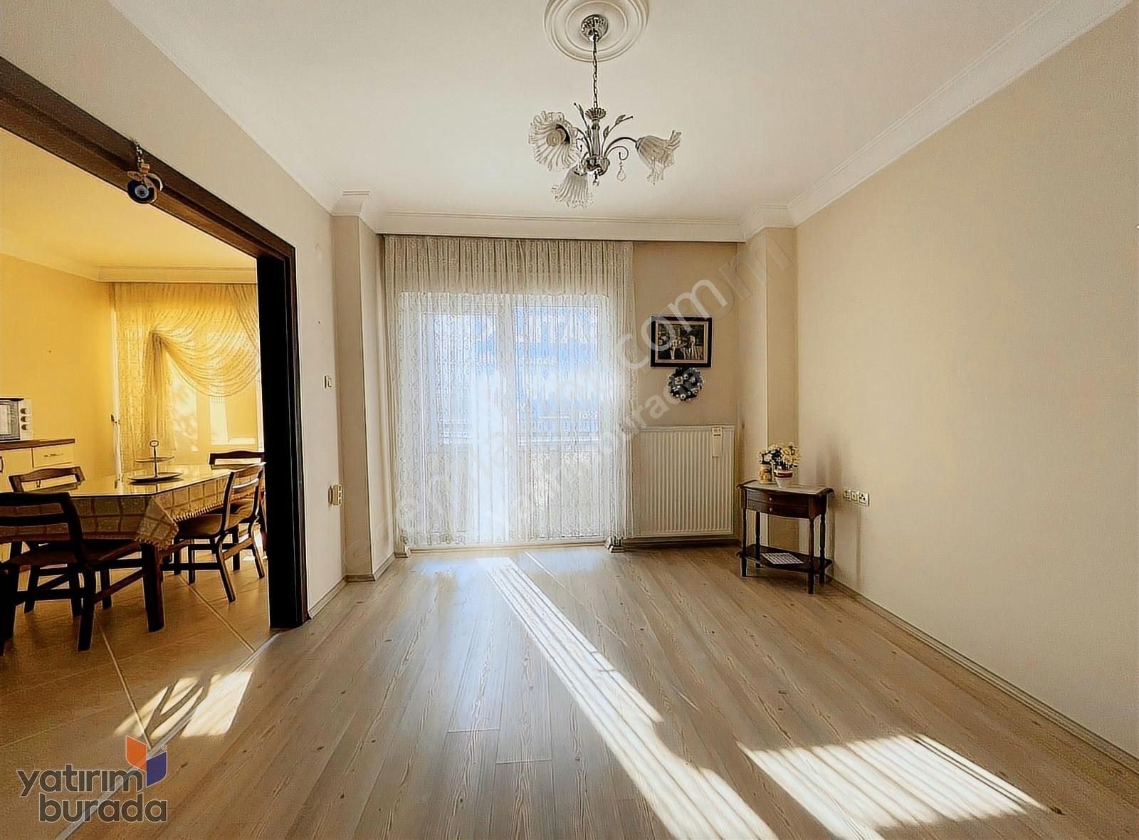 Bafra Satılık Daire 4+1 Bulvar Caddesinde Temiz İçi Yapılı