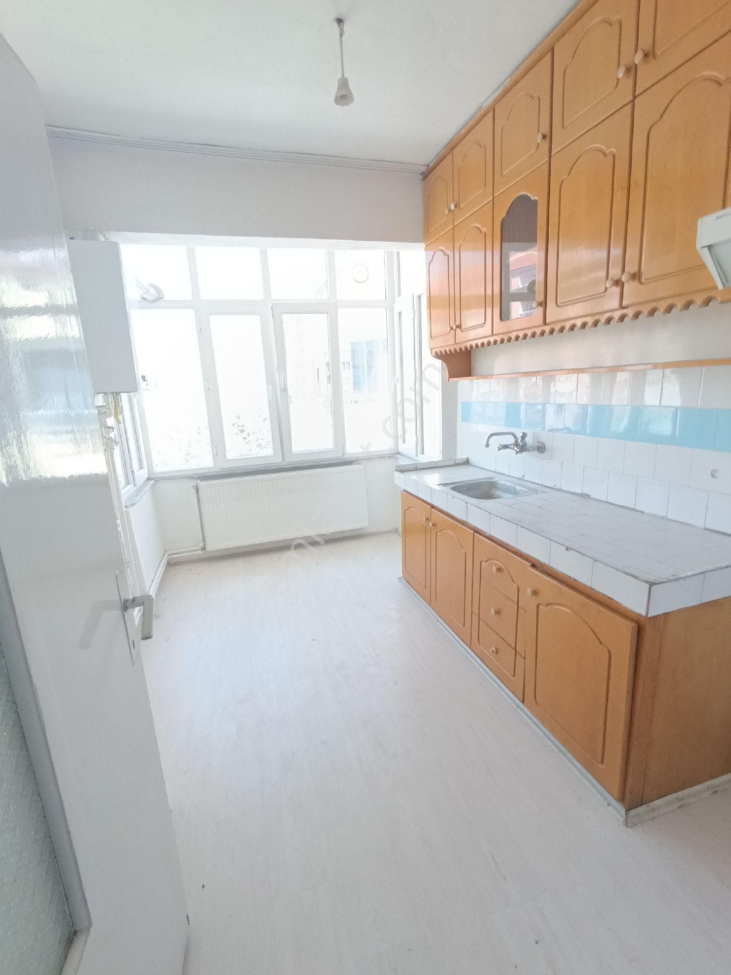 Birimden Kiralık 2+1 Doğalgaz Kombili 3.kat - Görsel 13