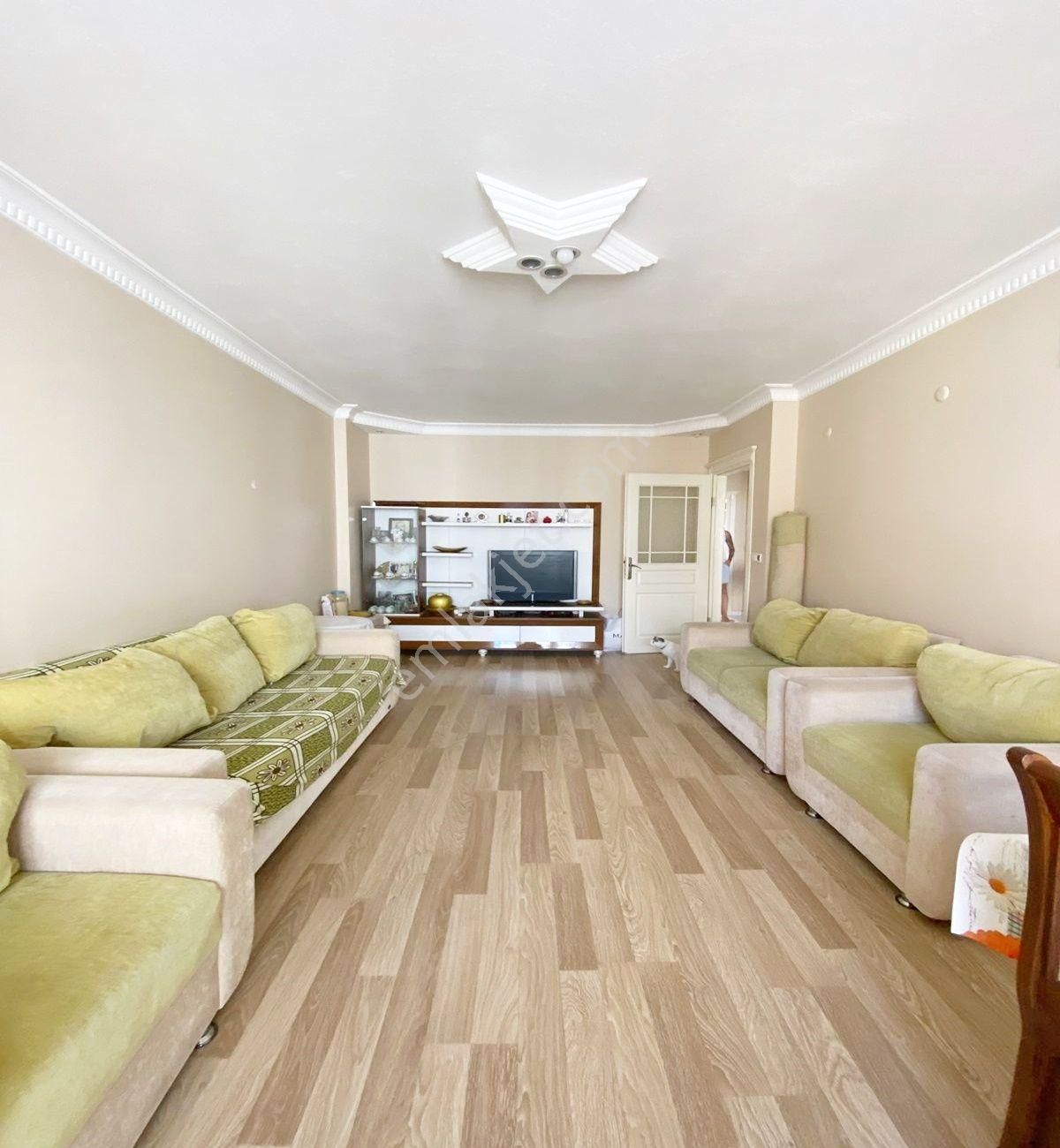 Avcılar Cihangirde 4+2 10 Yıllık Satılık Geniş Dublex - Görsel 4