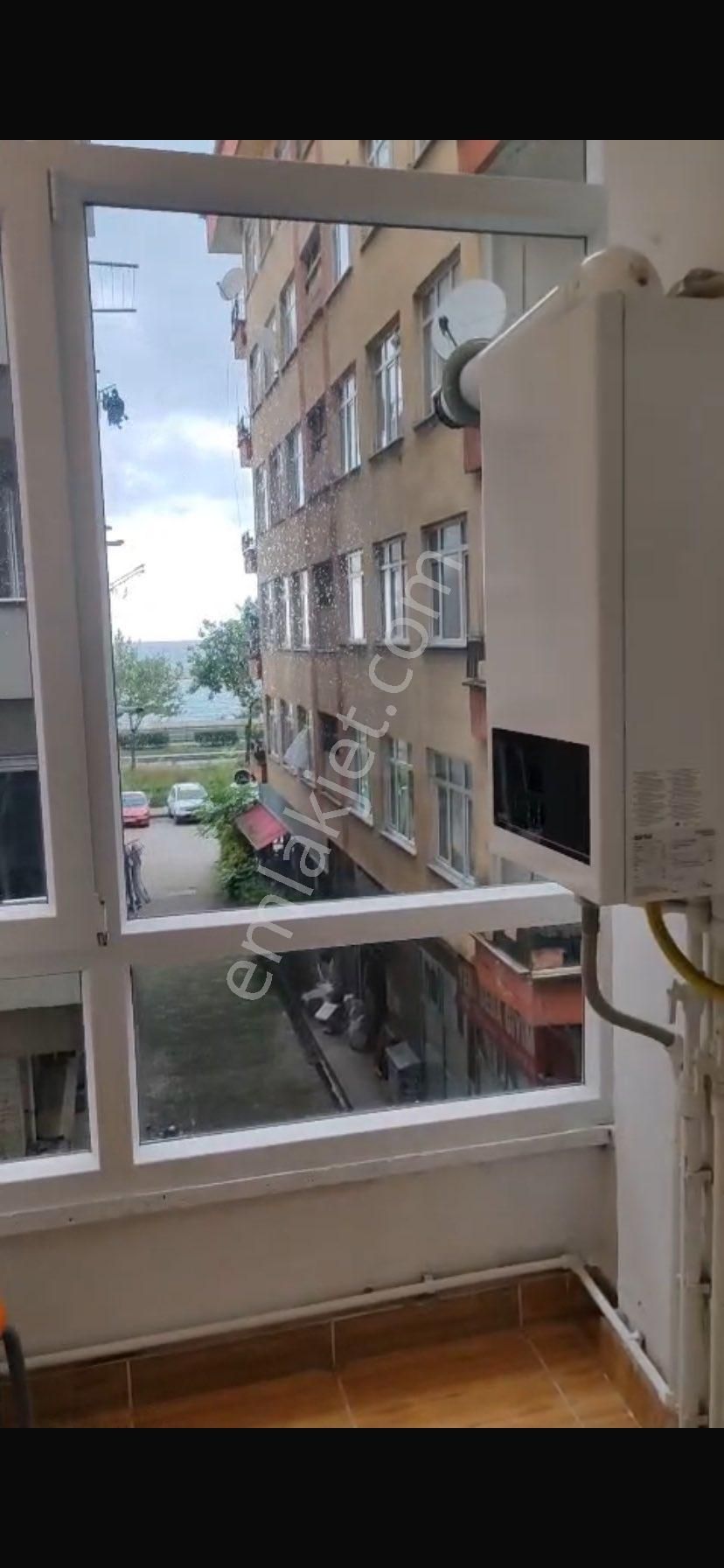 Sahibinden Kiralık Merkezi Konumda Deniz Manzaralı Doğalgazlı 2+1