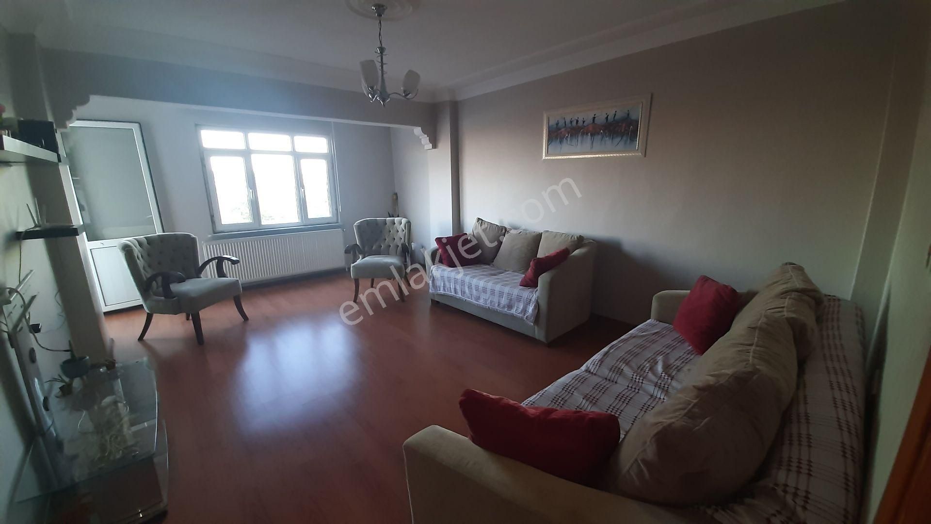Cadde Üzerinde,güney Cephe Kiralık 3+1 Daire