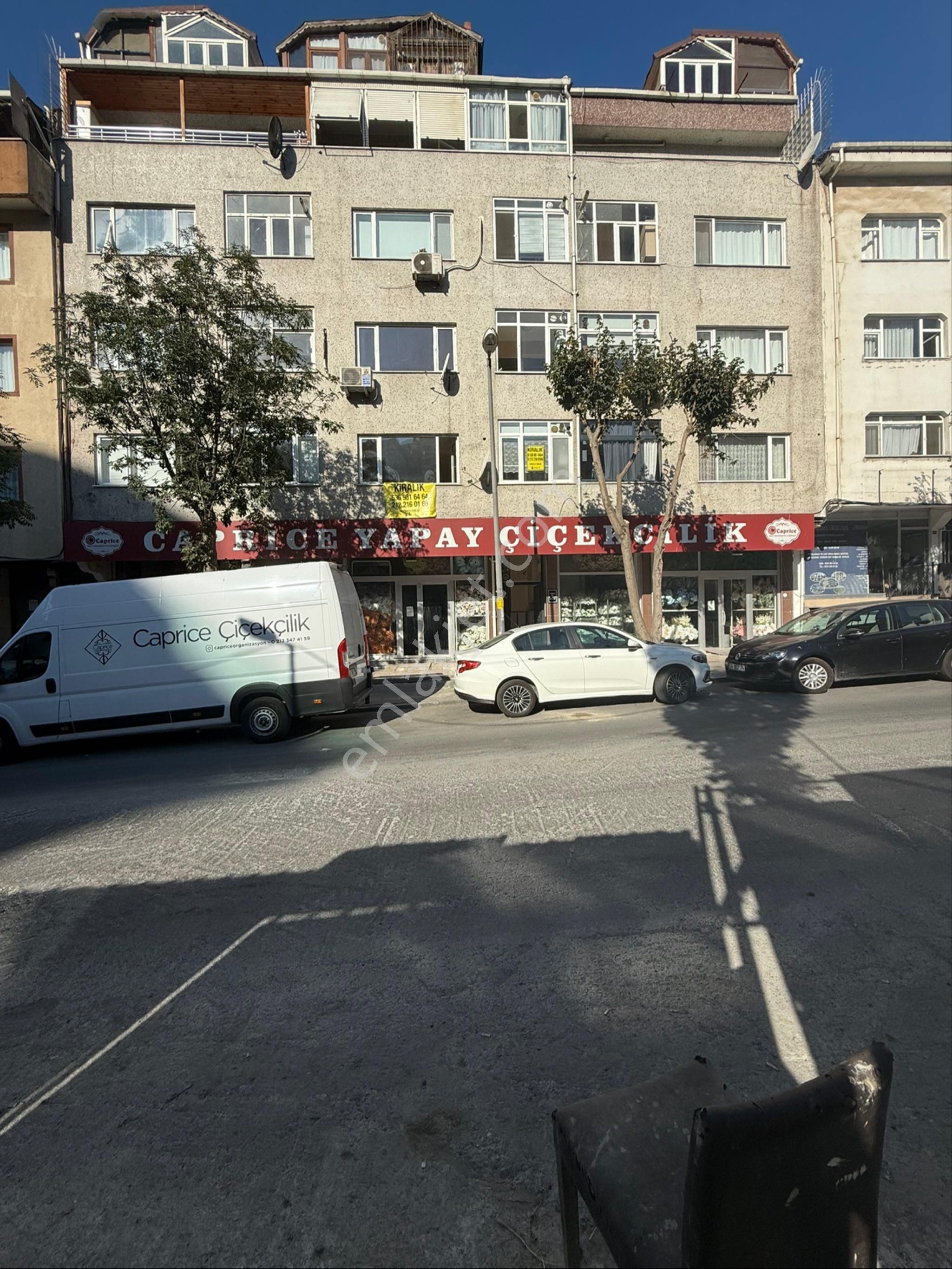 Şişlinin Kalbi Mehmetçik Caddesinde 3+1 Kombili Asansörlü Daire