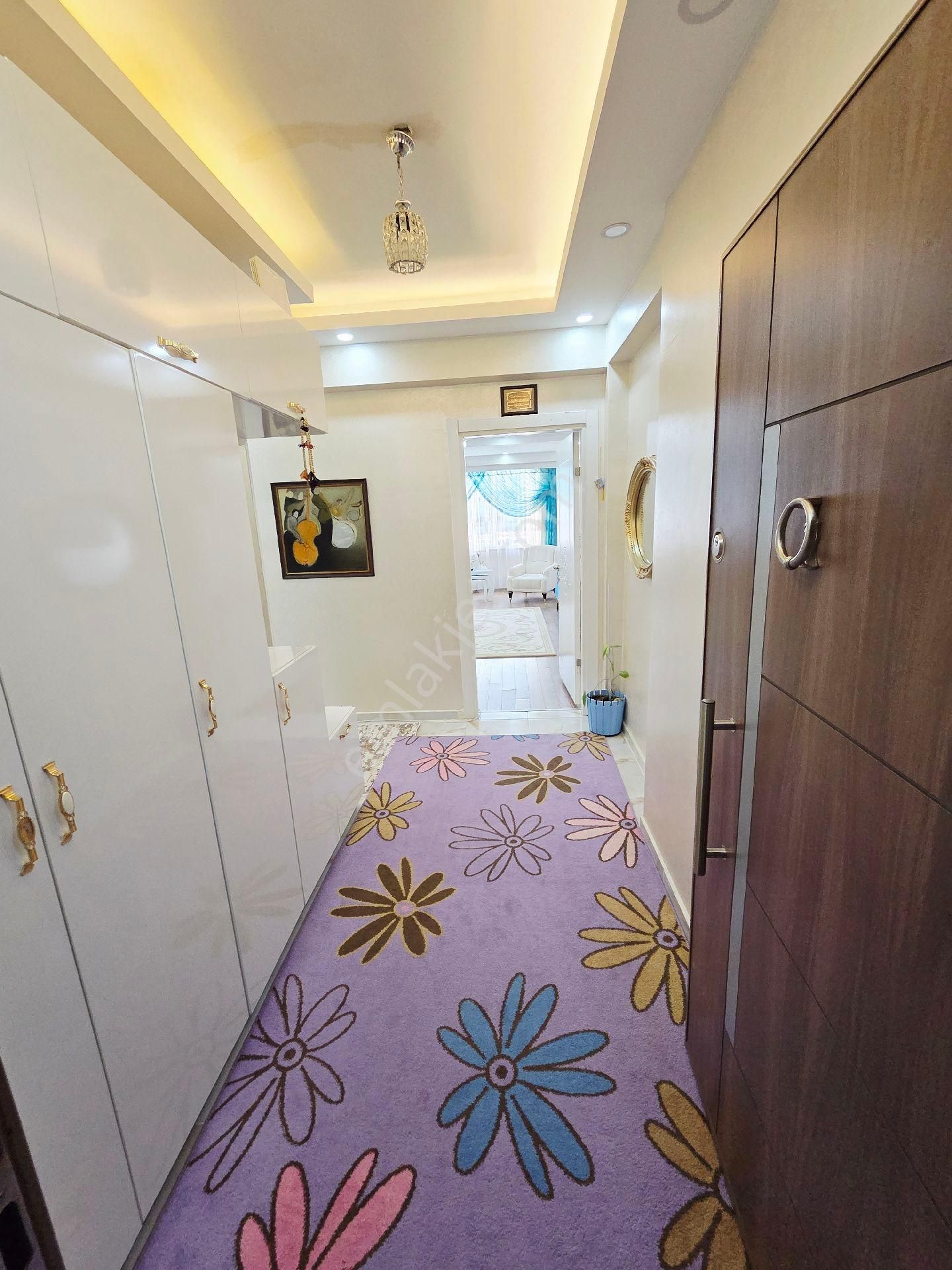 Karaköprü Seyrantepede Satılık Lüx Full 2+1 Geniş Daire