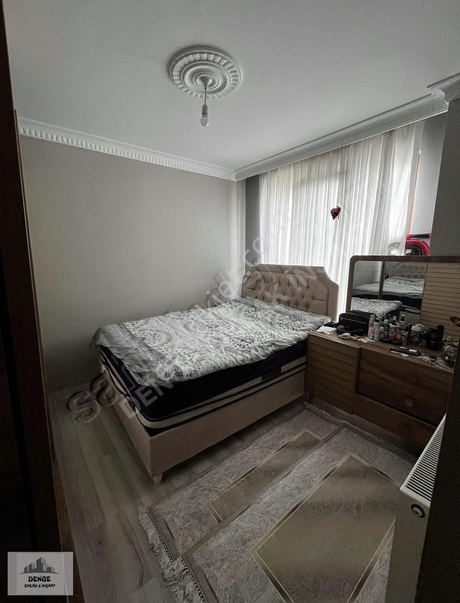 Ümranye Esenkent Mah Acil Satılık Ara Kat Daire 2+1 - Görsel 2