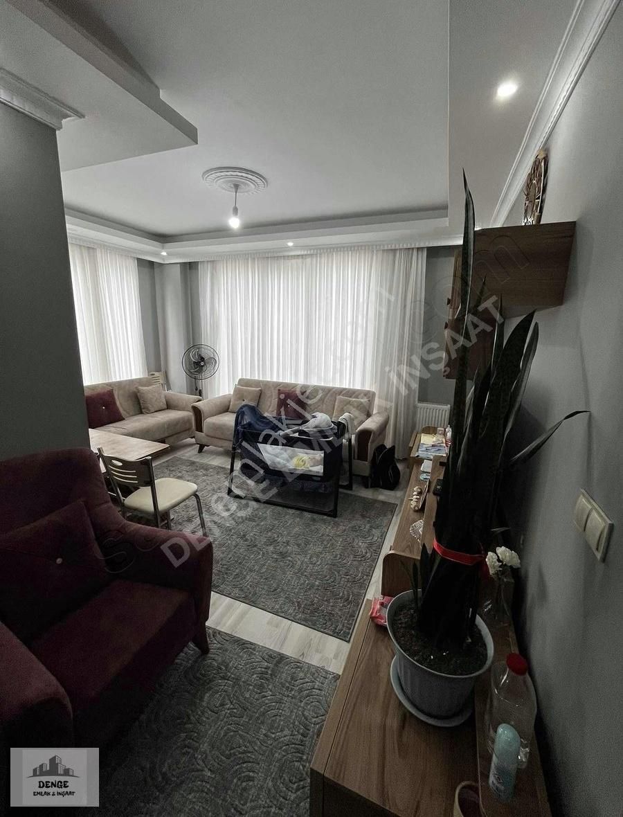 Ümranye Esenkent Mah Acil Satılık Ara Kat Daire 2+1 - Görsel 12