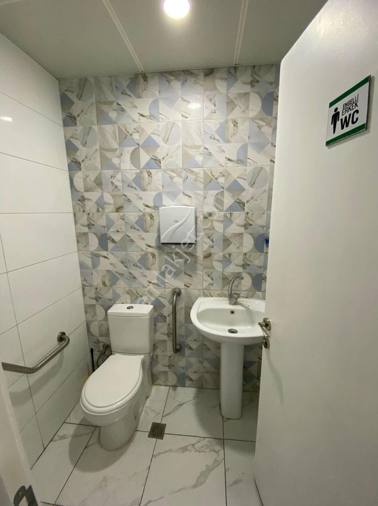 Köşe Konumlu Pergole Alanlı Boş Kiralık Dükkan - Görsel 14