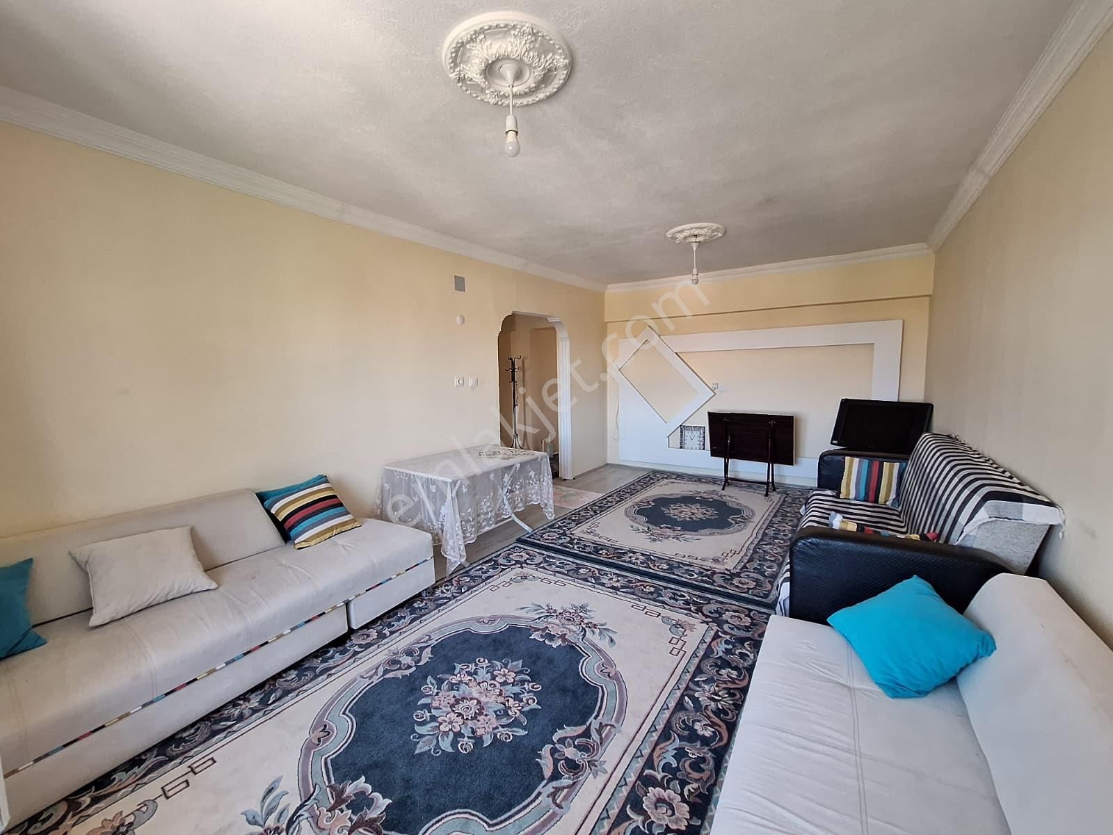 Yaman'dan Bolova Konutlarında Eşyalı Kiralık 2+1 Daire