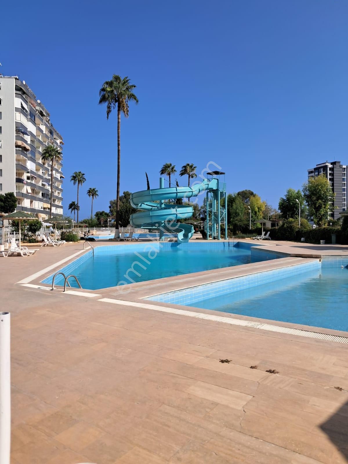 Tece Deniz Mah'de Deniz Manzaralı ,havuzlu 2+1 Eşyalı Sat. Daire