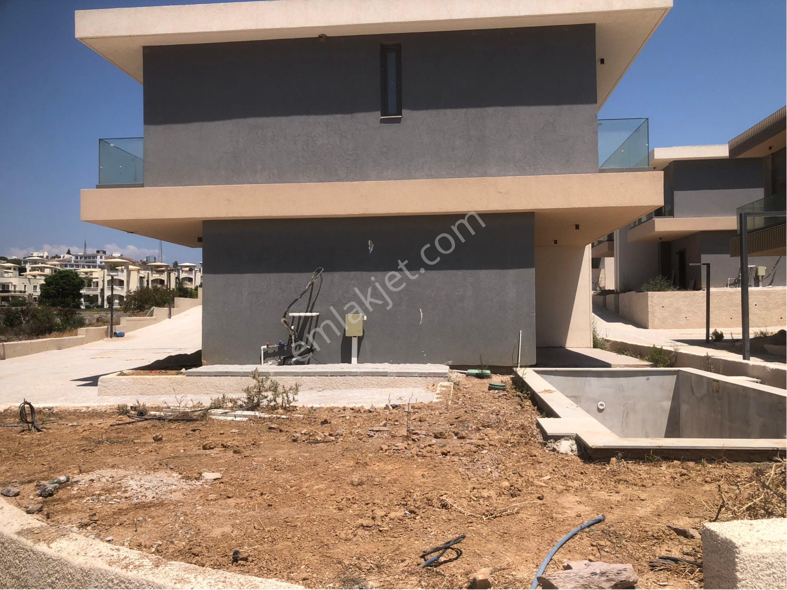 Boğaziçi Adabükünde Yeni Sitede Havuzlu Satılık Villalar - Görsel 2