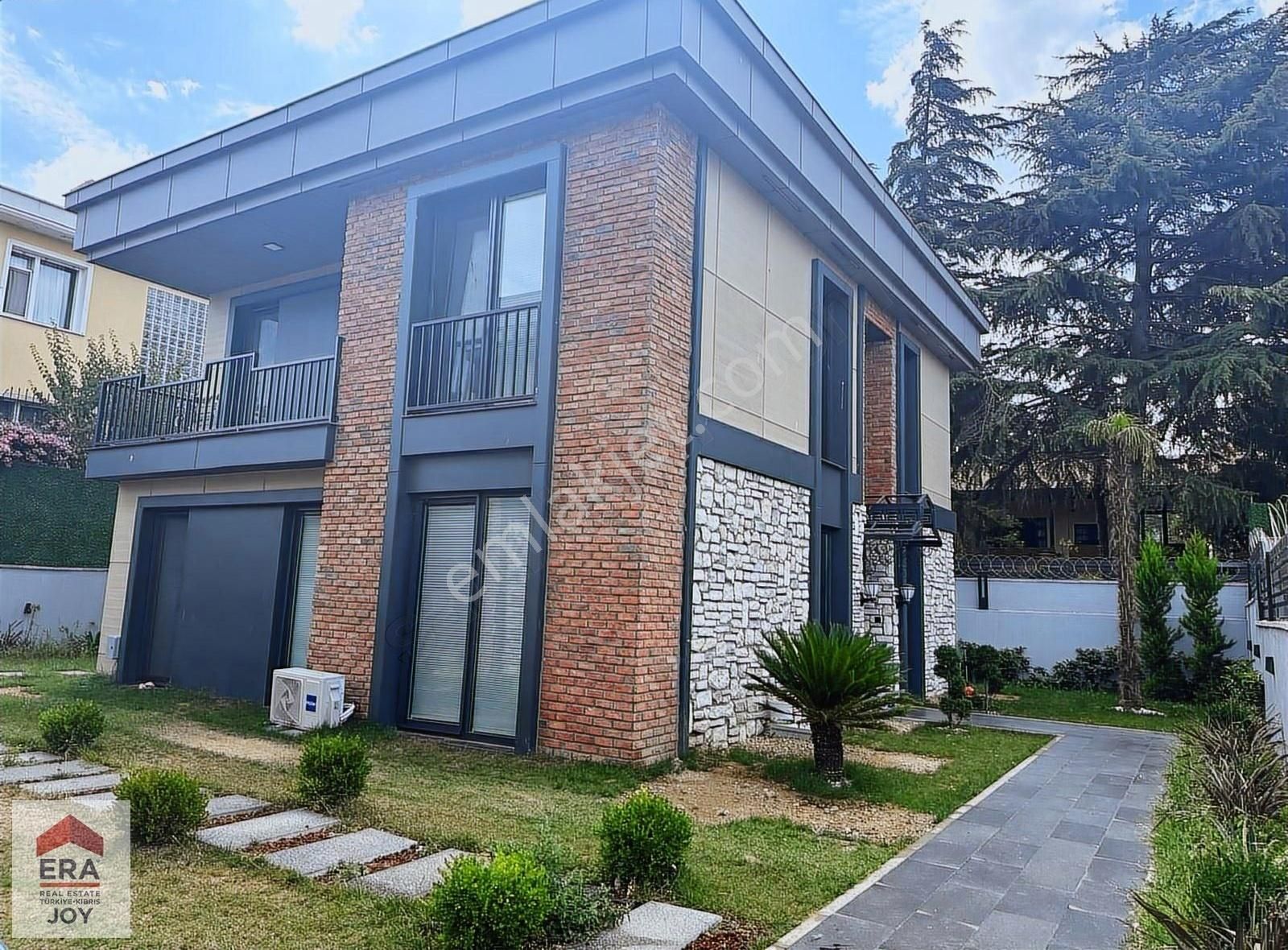 Tuzla Mercan 'da Satılık Müstakil Villa 6+1