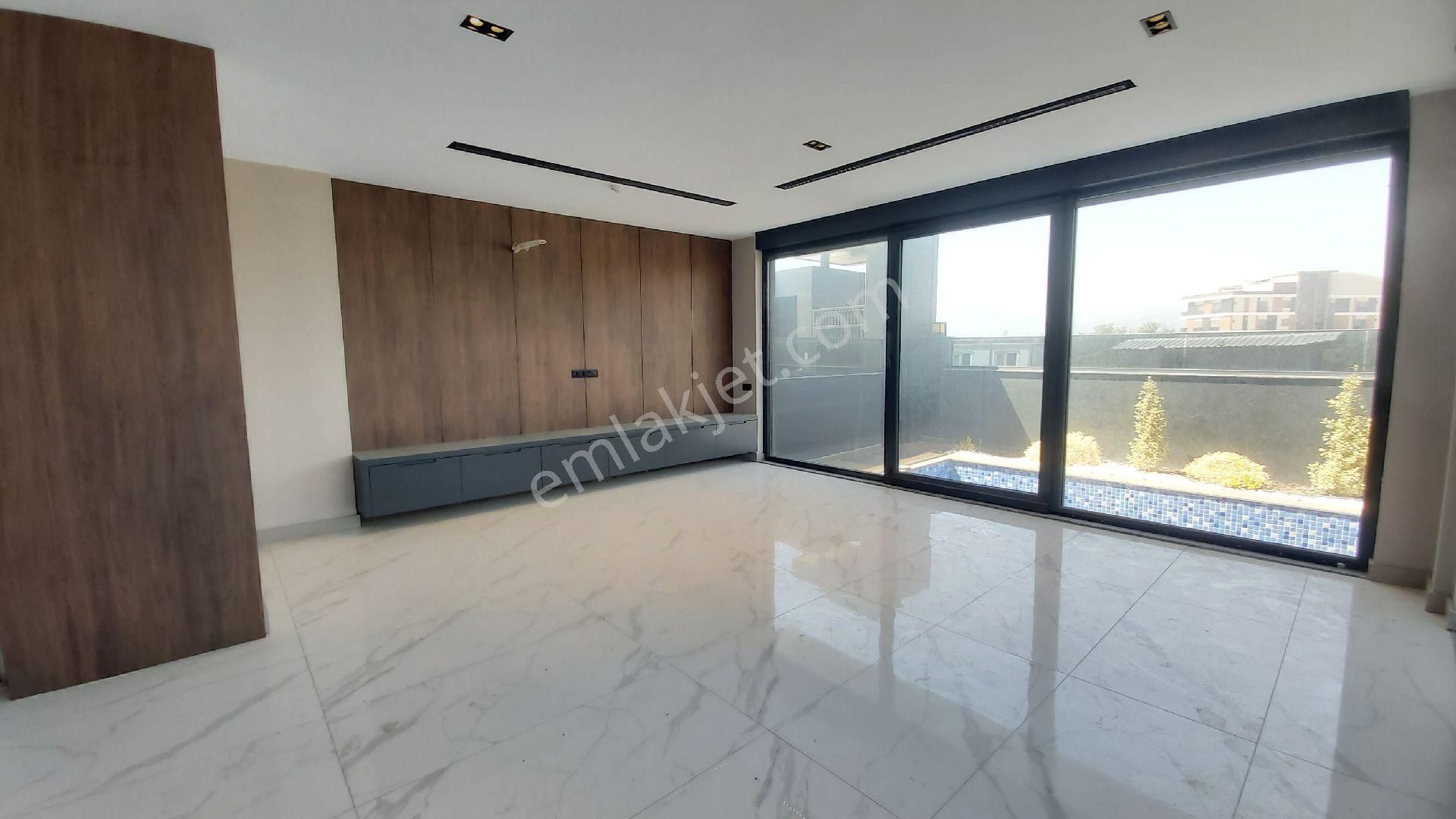 Döşemealtı Altınkale'de Triplex, Havuzlu, Asansörlü Lüx - Görsel 13