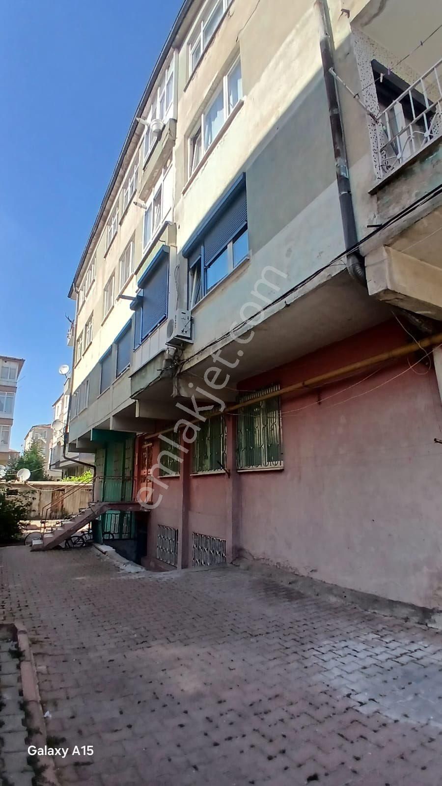 Fevzıçakmak Mimarsinan Mahallesinde 3+1bodrum Kat