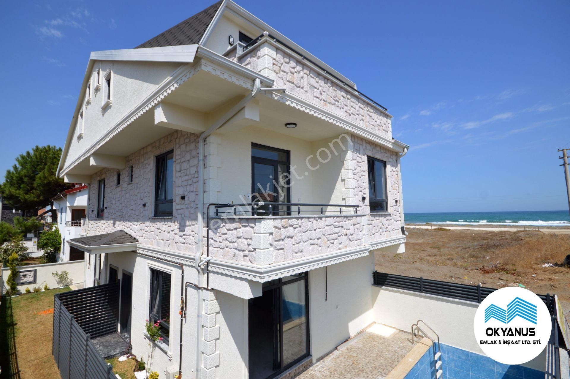 Sakarya Kocaali De Deniz Manzaralı, Müstakil Havuzlu 3+1 Lüks Villa!