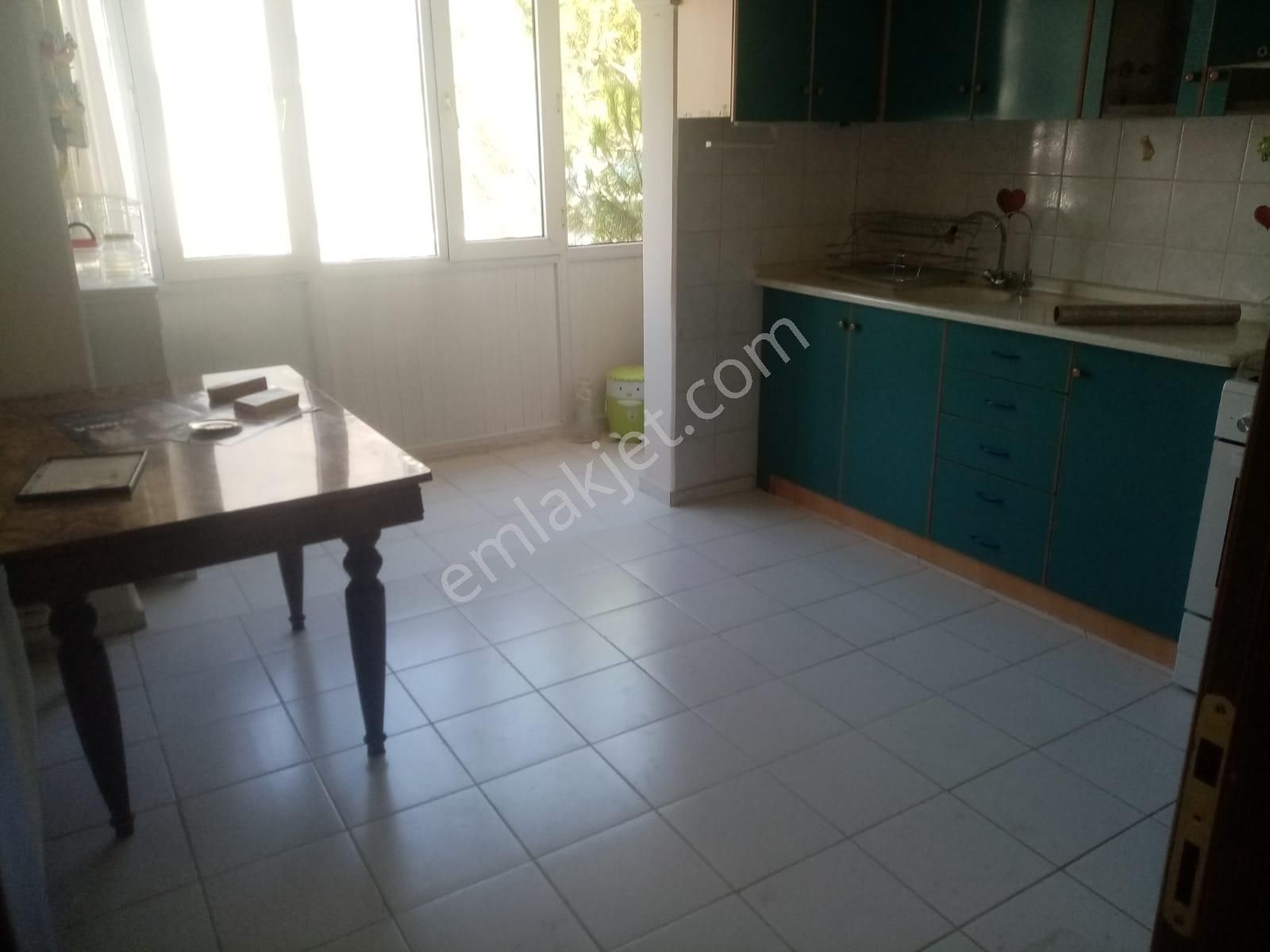 Balıkesir Bahçelievler.demirdağ Emlaktan Kiralık 2+1 Ara Kat Daire