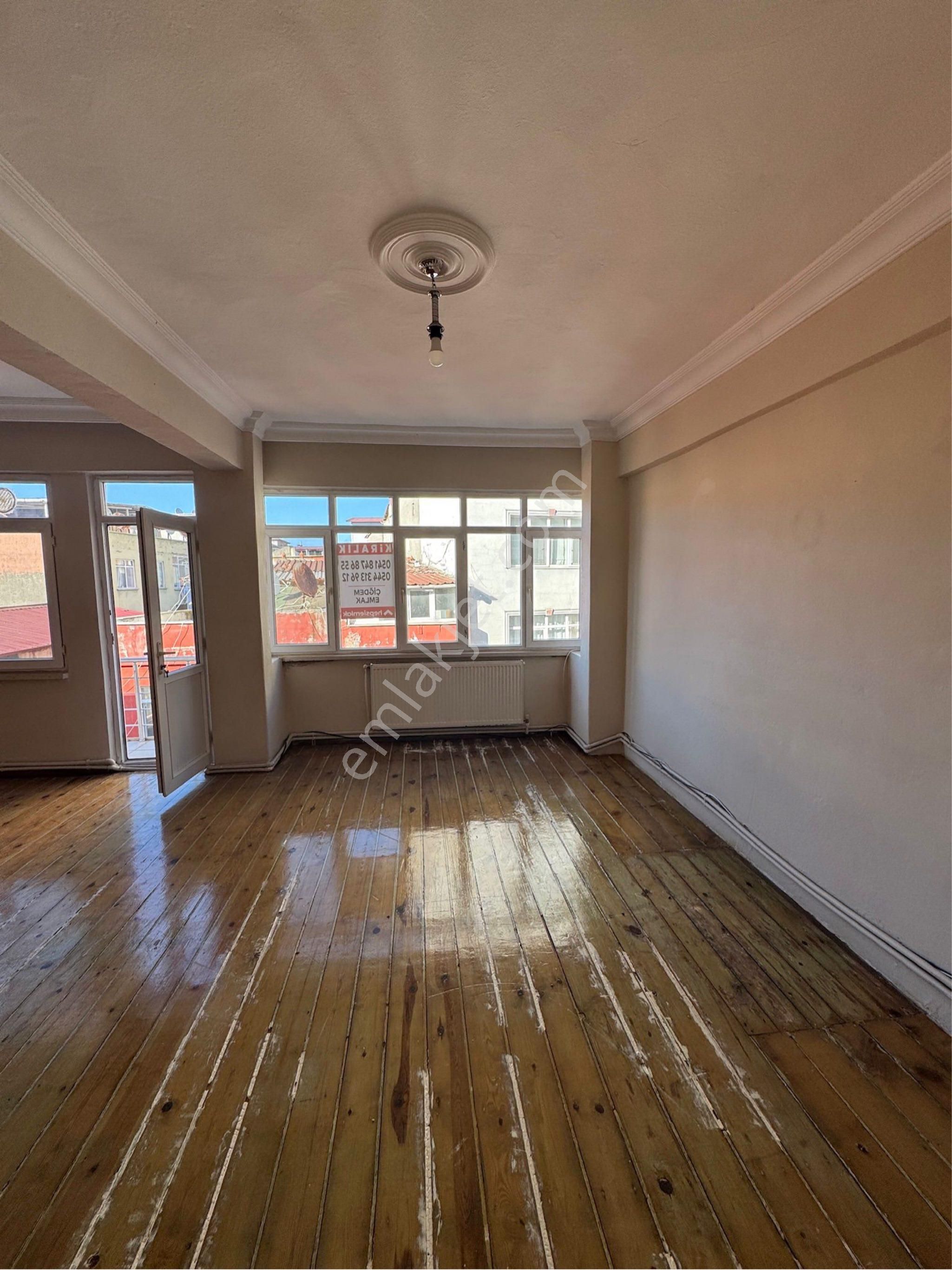 Yeni Doganda İci Temiz Kiralık Daire