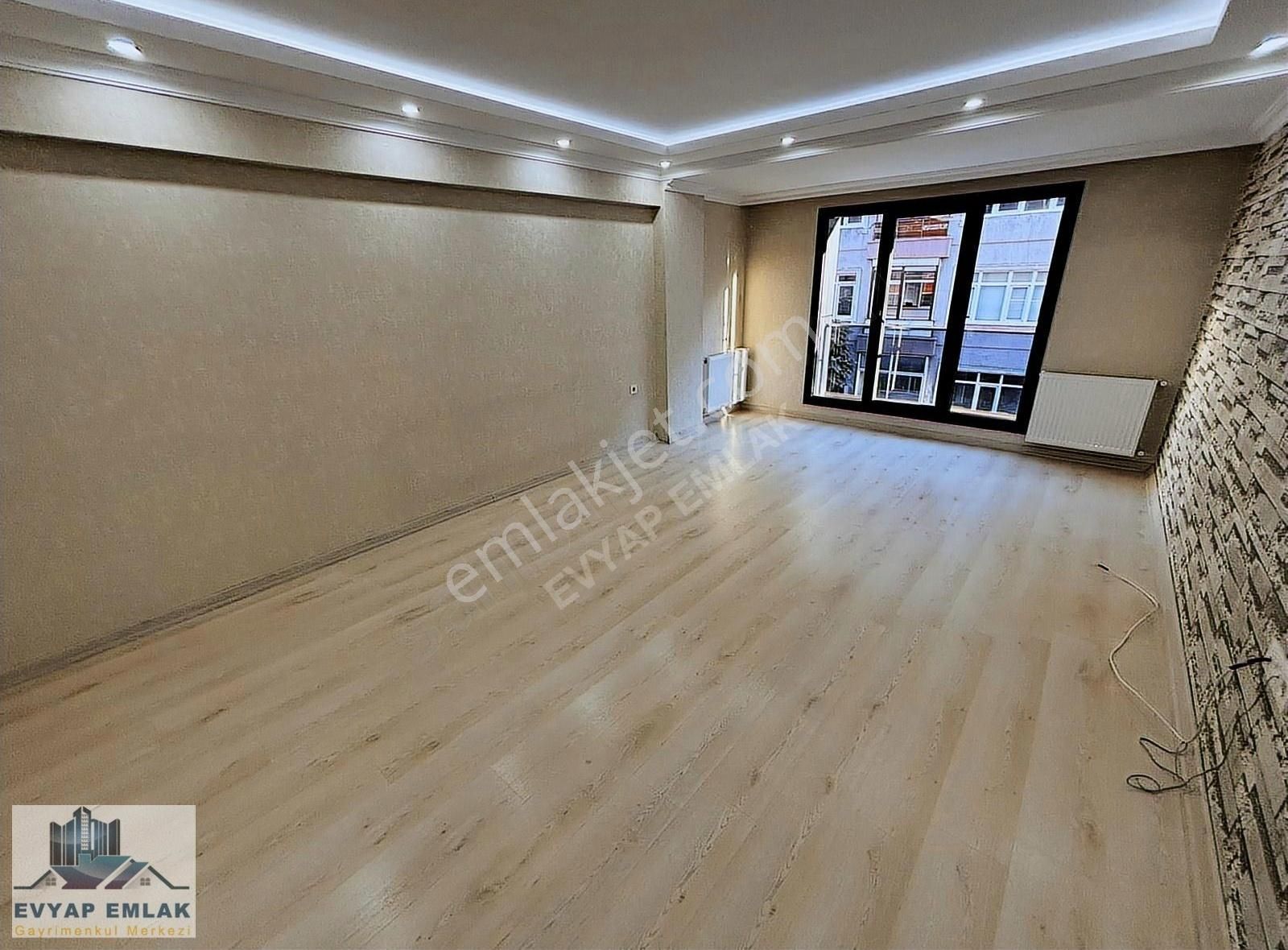 Bahçelievler Merkezi Konumda 2+1 Geniş Yeni Bina Lüx