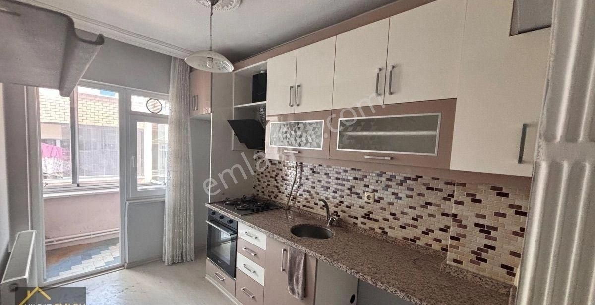 Yıldız Gayrimenkul'den Malkoç Mah Kiralık 3+1 Daire