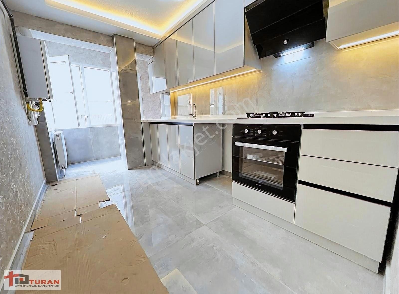 Özlem Caddesinde 3+1 Ara Katta Full+full Yapılı Fırsat Daire!!!!