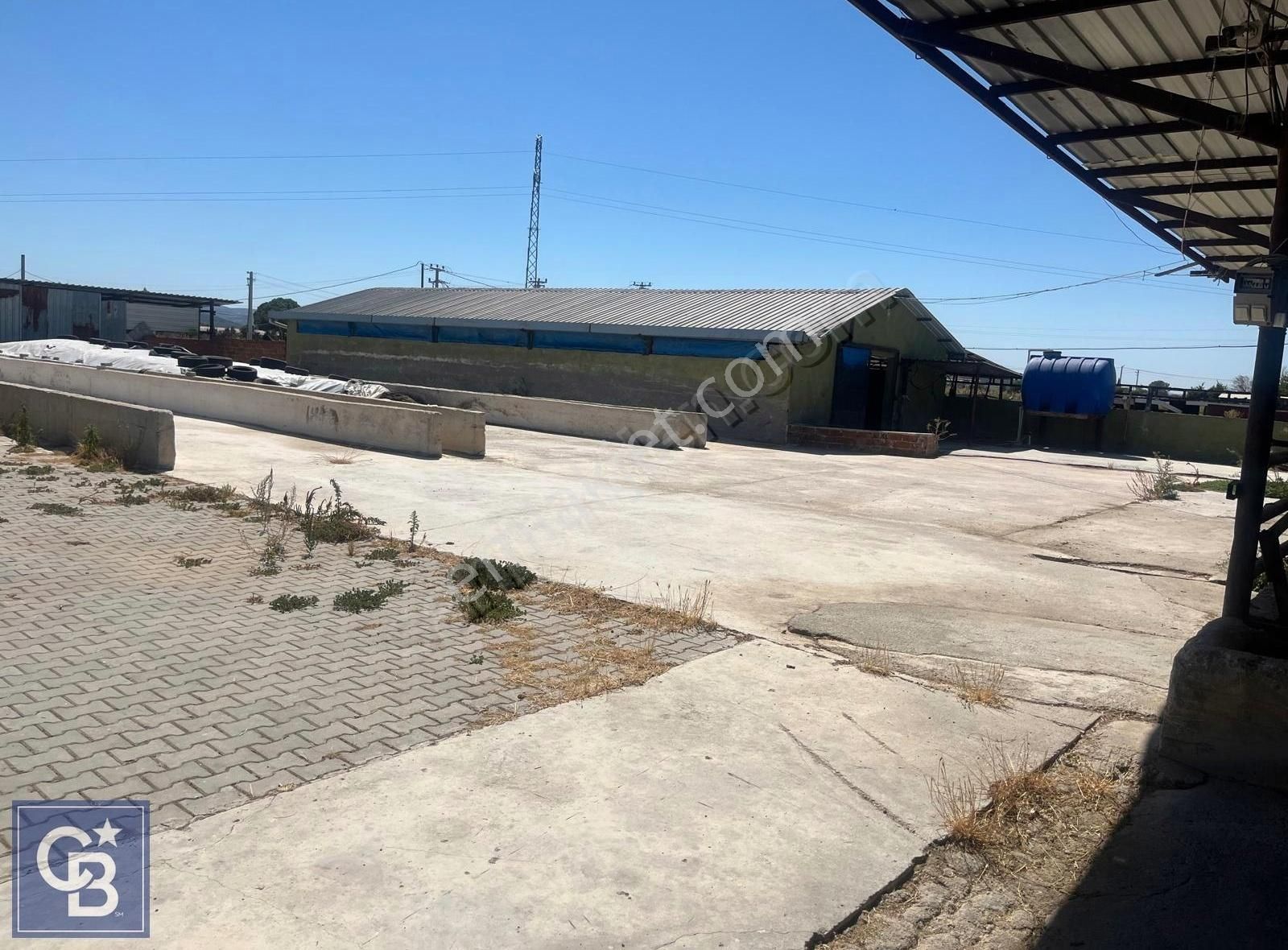 İzmir Kınık Yayakent'de Acil Satılık Çiftlik - Görsel 9