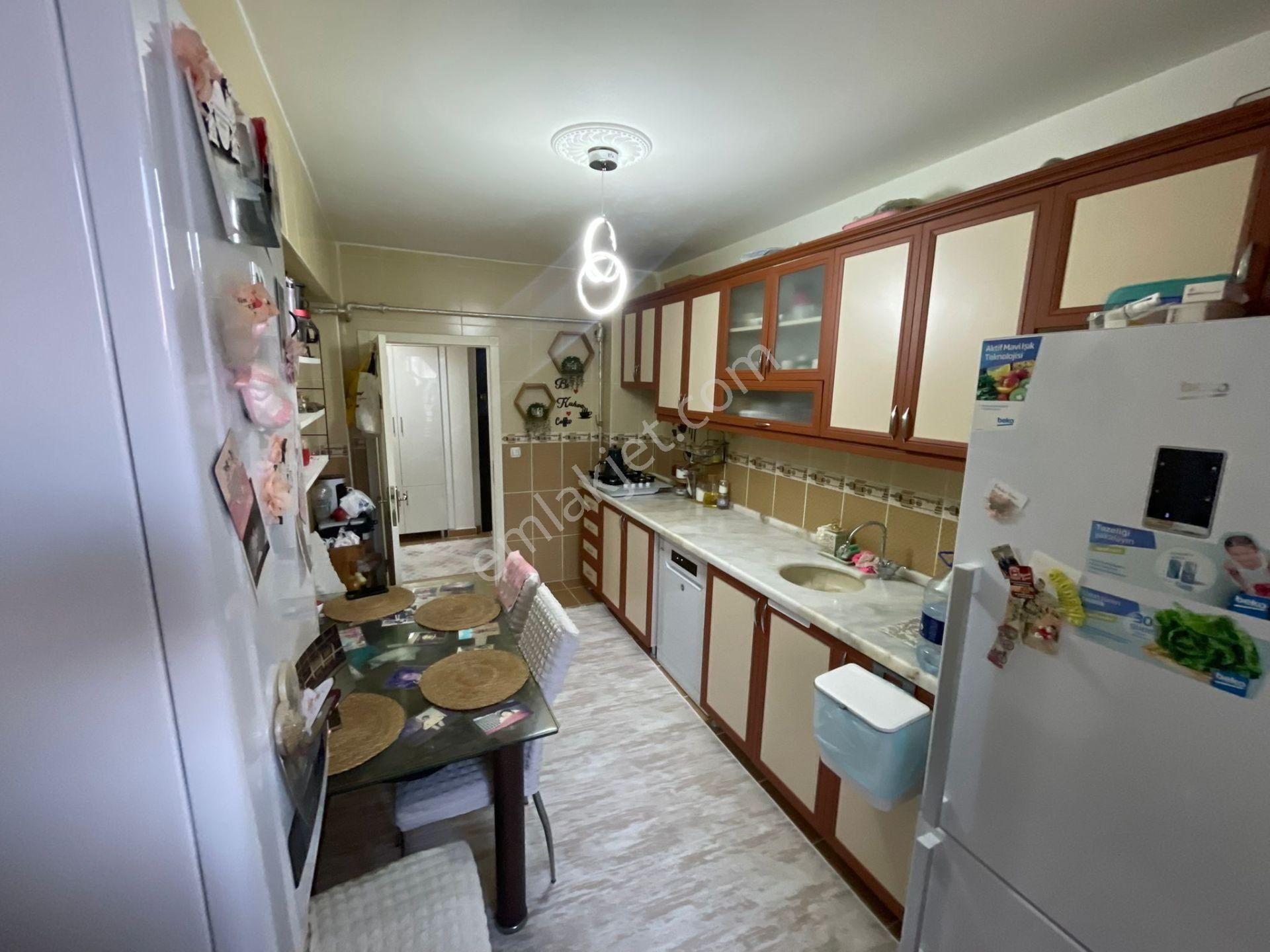 Ayaz'dan Malazgirt Mah 3+1 Yapılı Masrafsız Daire