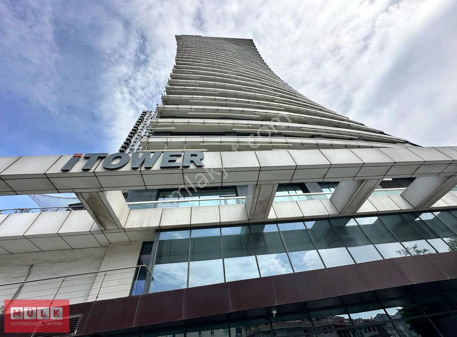 I-tower Plaza Da Balkonlu 178m2 Kiralık Ofis