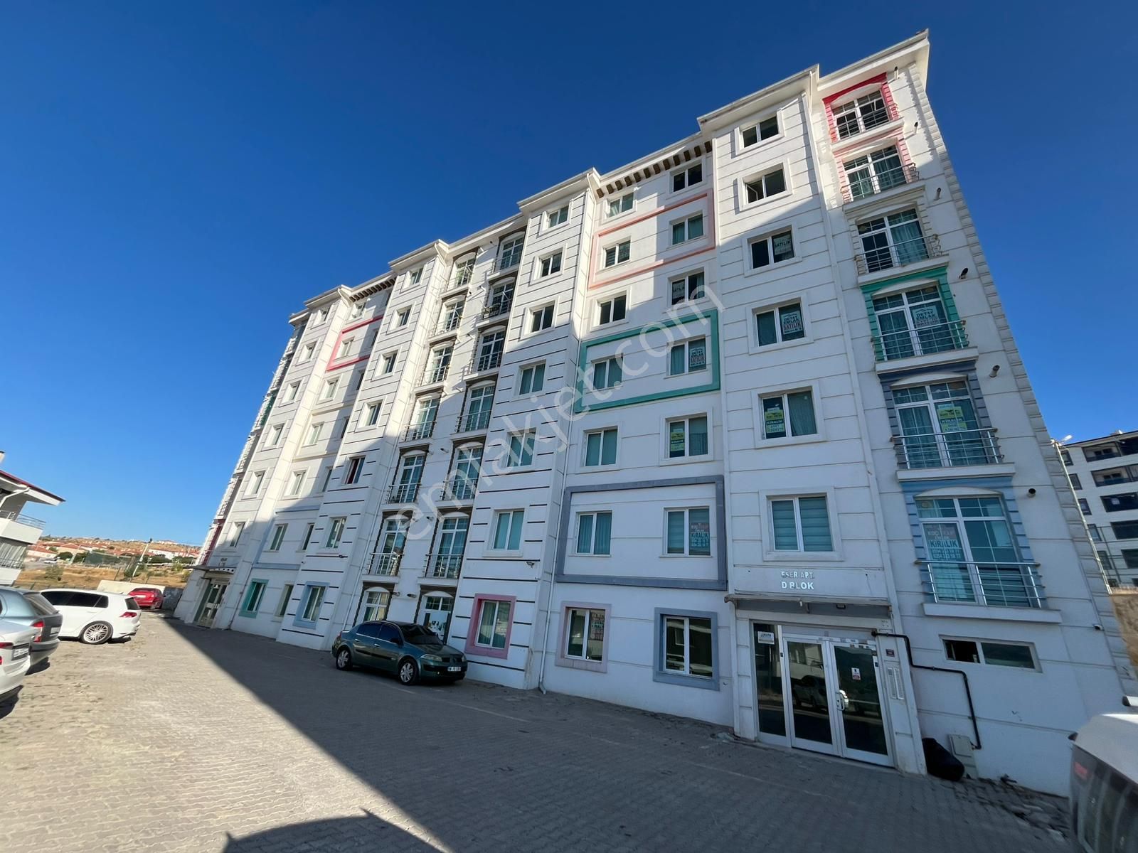 Emniyet Müdürlüğü Yakınında 2+1 Eşyalı Kiralık Daire *burcu Emlak *