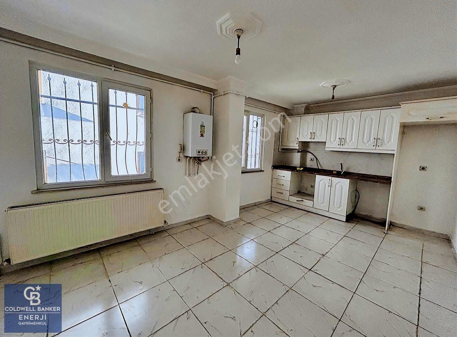 Satılık 1+1 Daire Mehterçeşme Mah. Metrobüse Yakın Konumda - Görsel 7