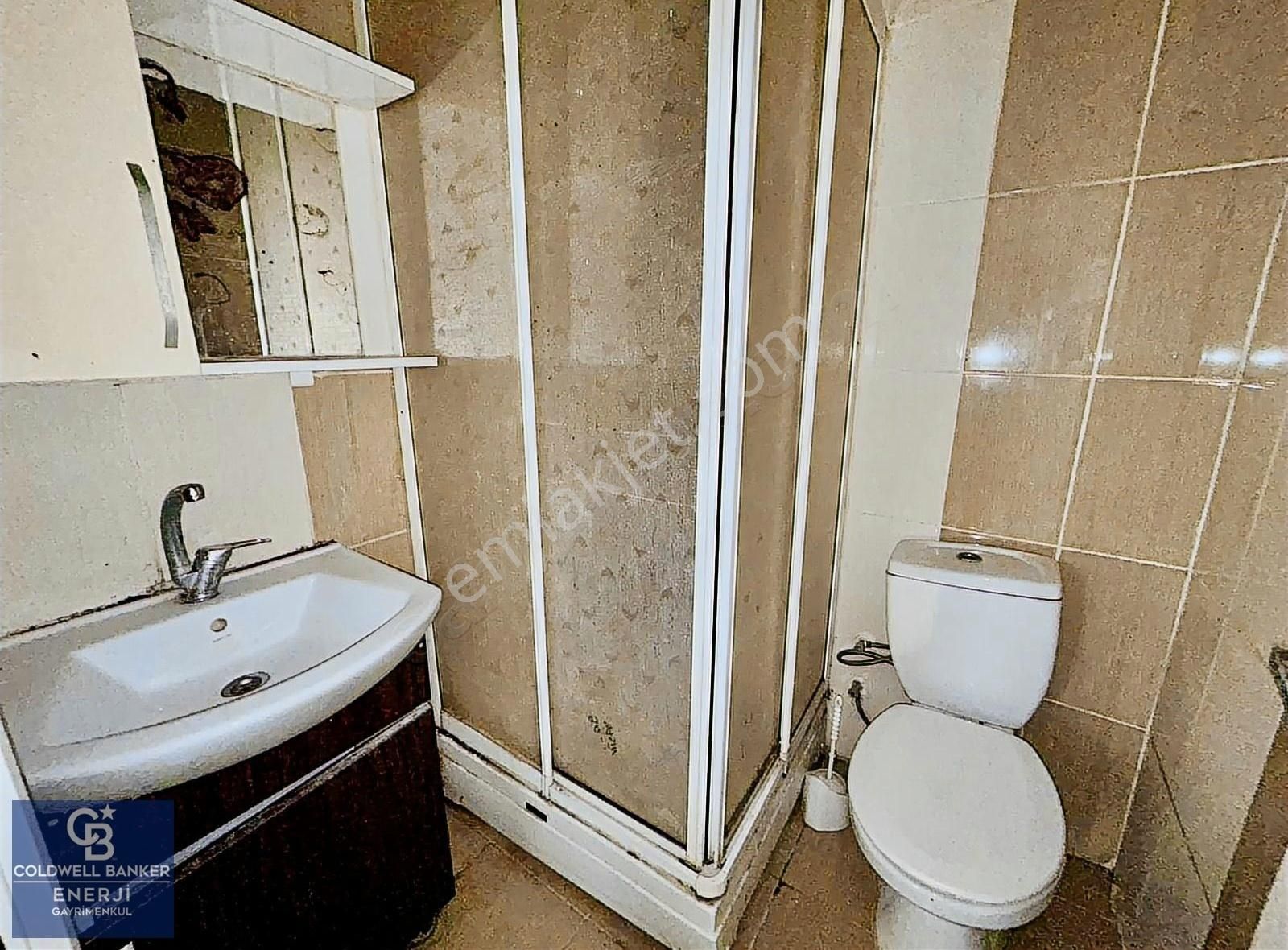 Satılık 1+1 Daire Mehterçeşme Mah. Metrobüse Yakın Konumda - Görsel 17