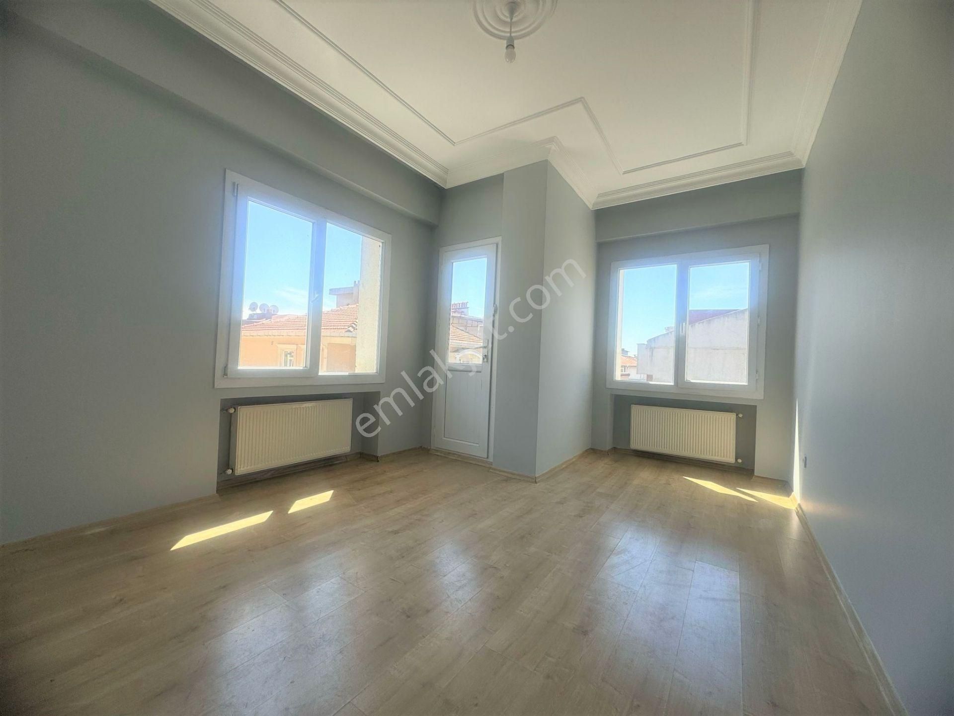İstanbul House'dan Bahçelievler'de 3+2 Teraslı Dubleks Daire