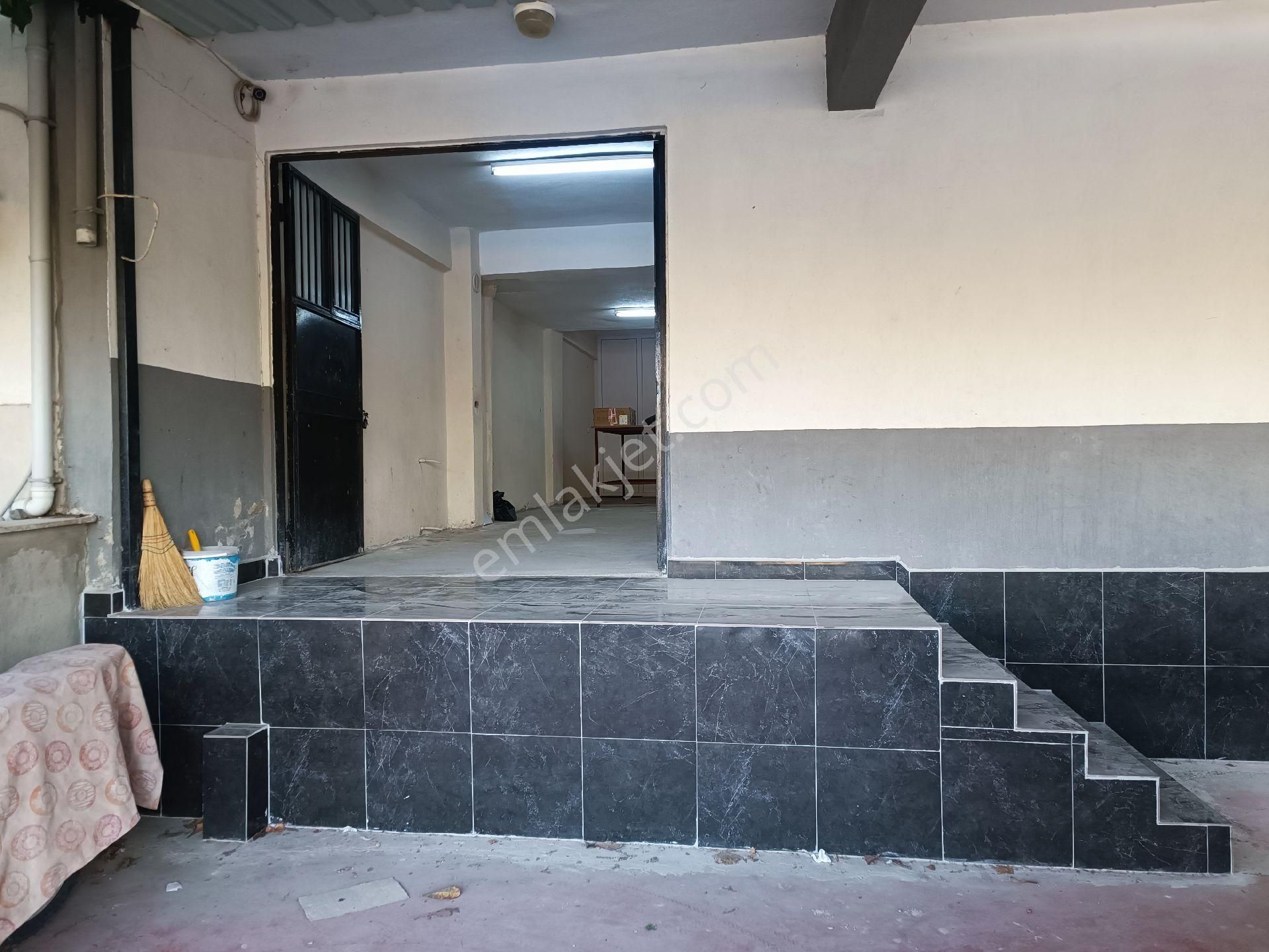 Gümüşçay 80 M² İşyeri
