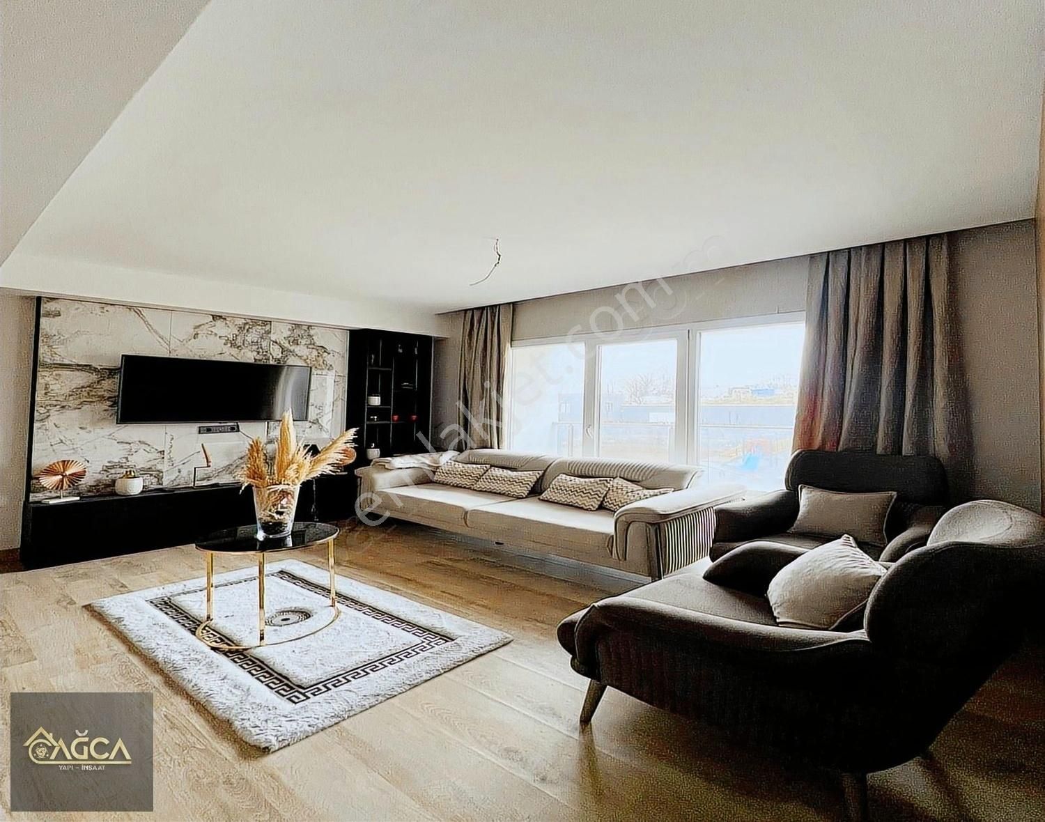 Beylikdüzü Ağca'dan Site İçerisinde Balkonlu 1+1 Daire Fırsatı!