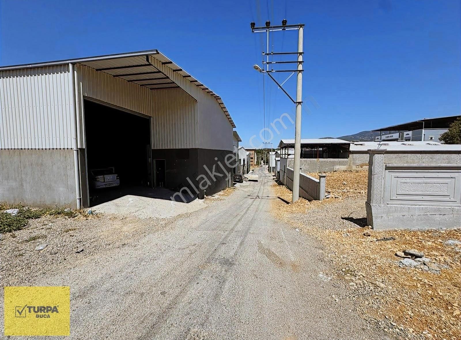 Turpa Buca'dan Zafer Mah. Ofis Ve Sosyal Alanlı Geniş Depo - Görsel 6