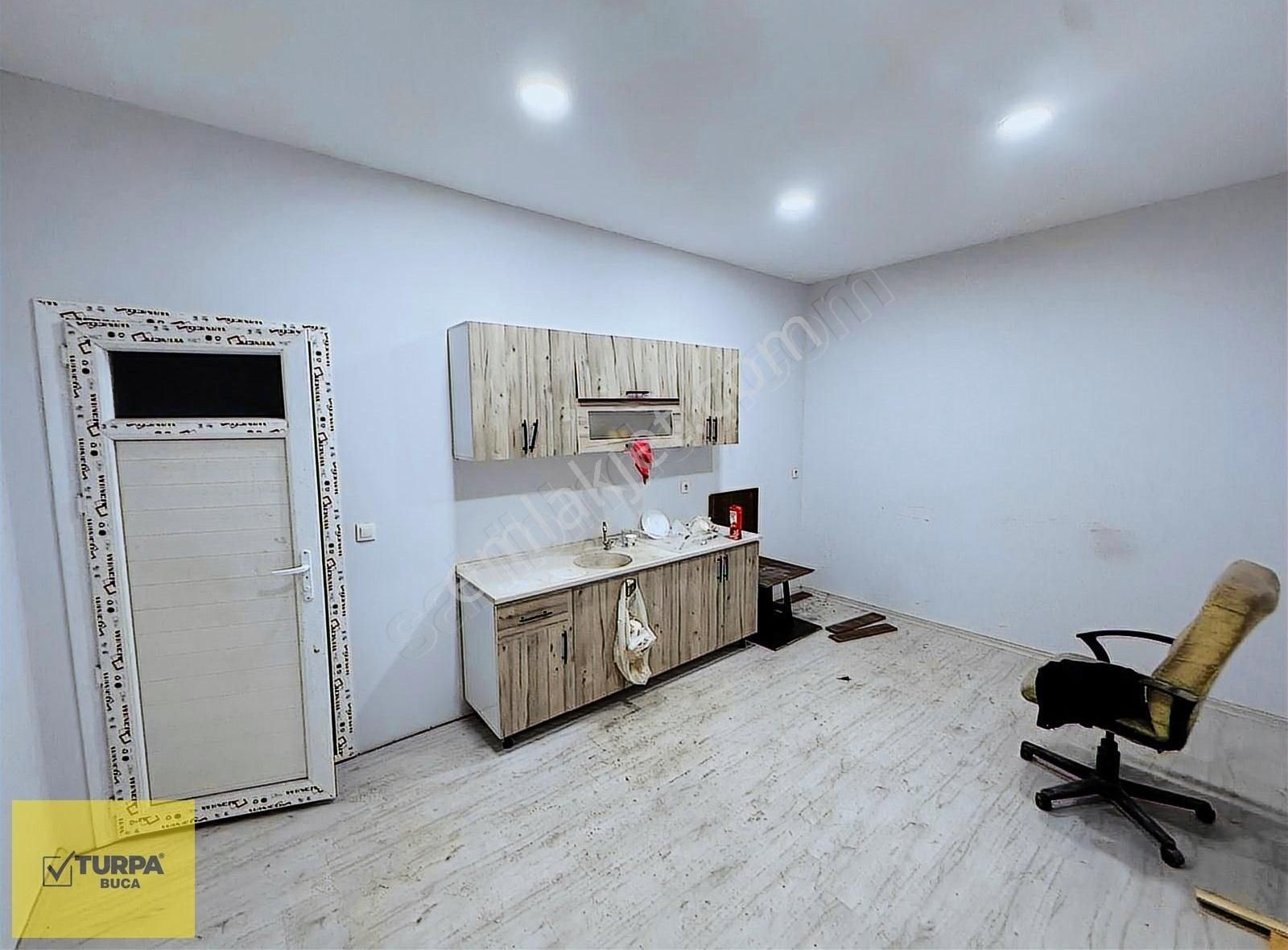 Turpa Buca'dan Zafer Mah. Ofis Ve Sosyal Alanlı Geniş Depo - Görsel 22