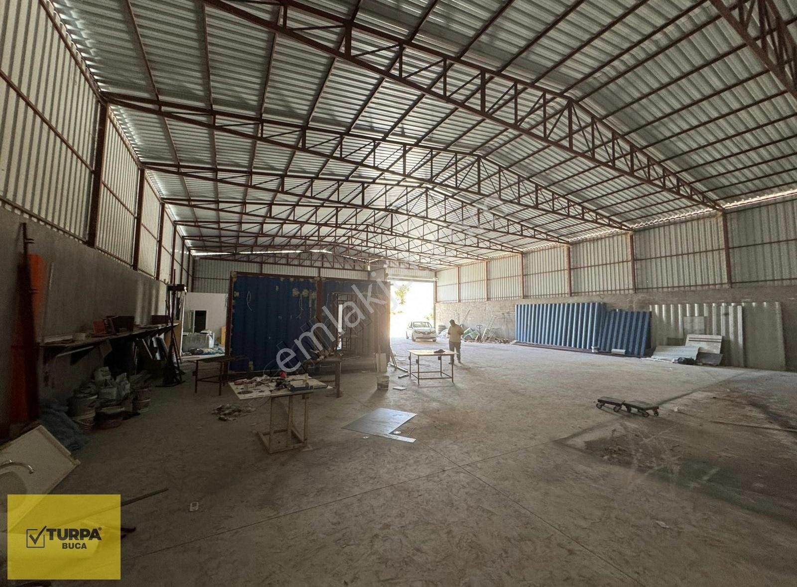 Turpa Buca'dan Zafer Mah. Ofis Ve Sosyal Alanlı Geniş Depo - Görsel 12