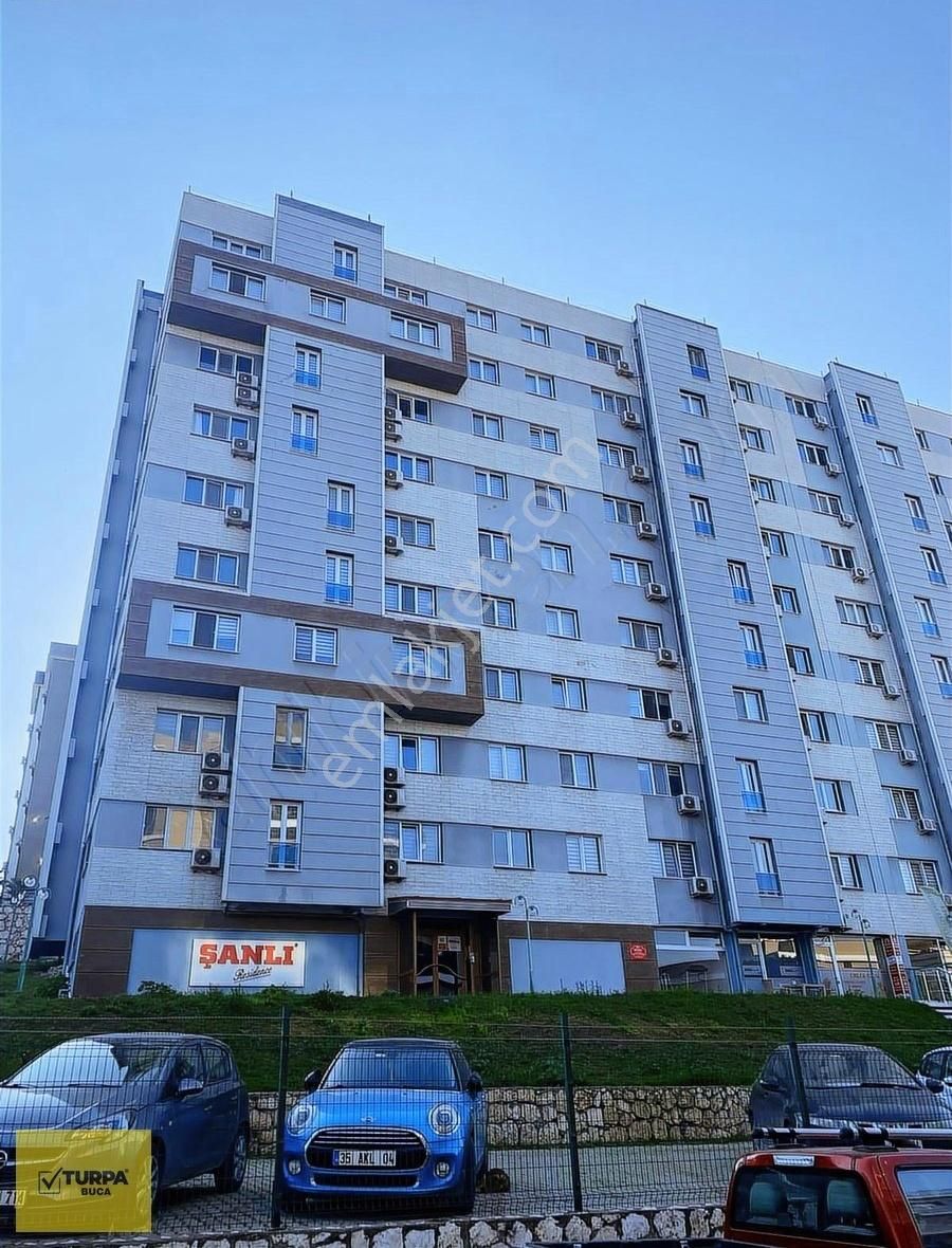 Turpa Buca'dan Şanlı Rezidans'da Arakat Klimalı Doğalgazlı Daire