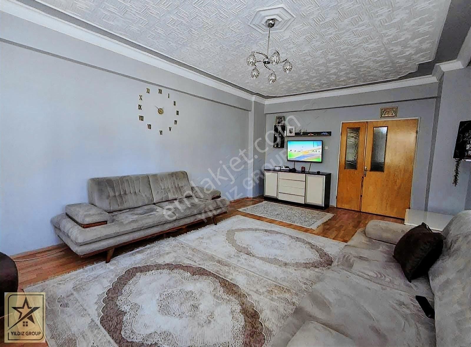 Yıldız Group - Cumhuriyet Mahallesinde Satılık Bakımlı 3+1 - Görsel 2