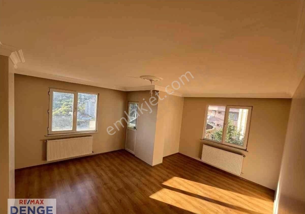 Eyüp Esentepe'de 2+1 Kiralık Daire Ferah Geniş Vialand Manzaralı