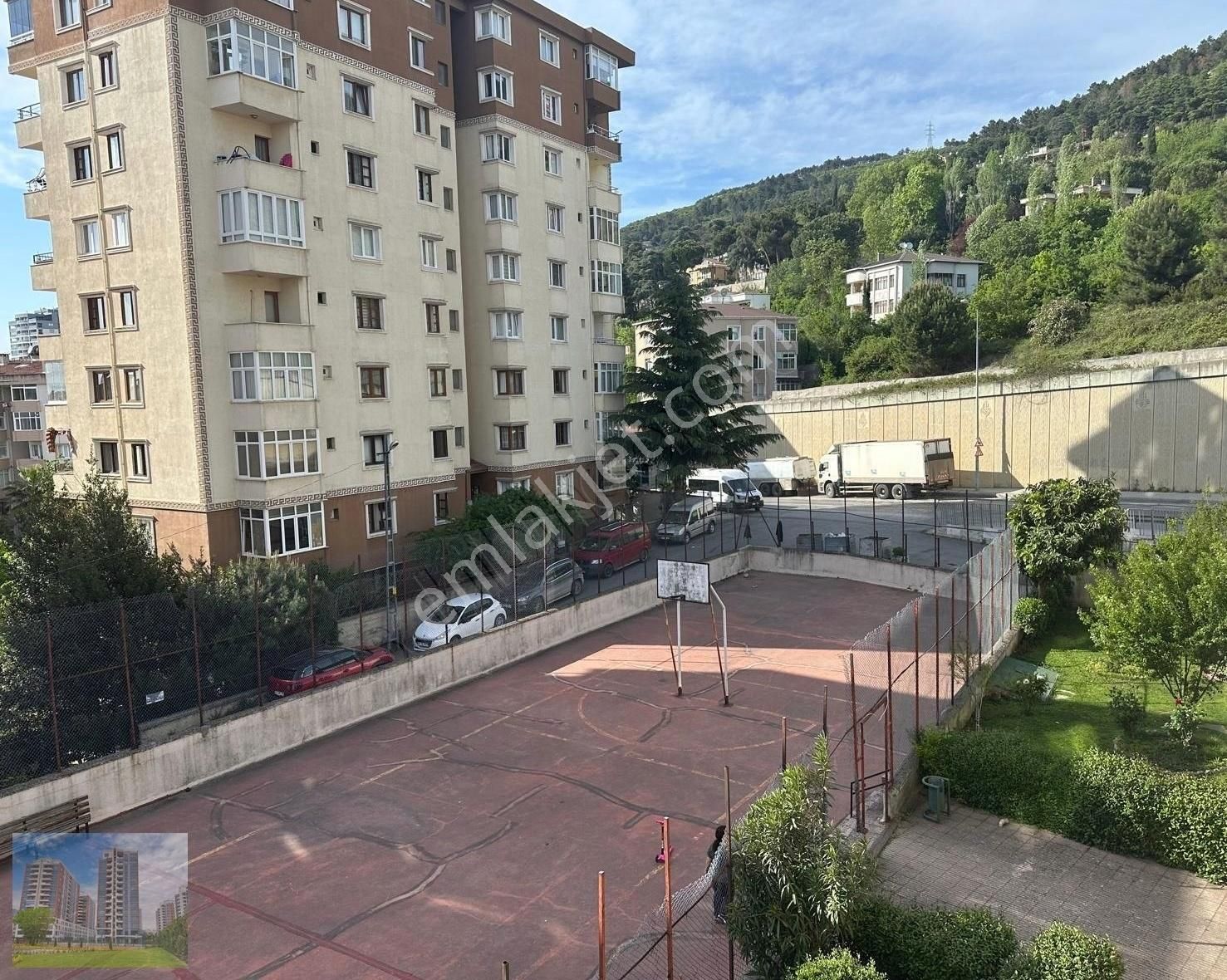 Kartal Yakacık Cumhuriyet Sitesi 3+1 Satılık Daire
