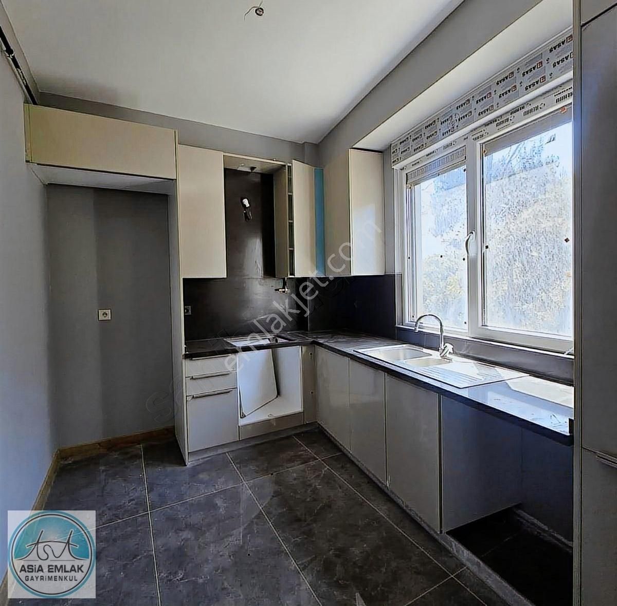 Asia'dan Koru Plus Pendik Sitesinde Ebeveyn Banyolu 3+1 - Görsel 6