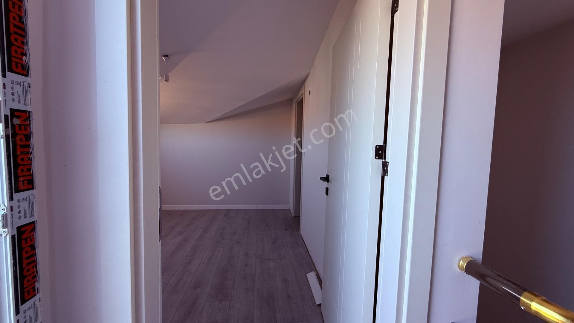 Wisrem Den Silivri Merkezde Kapalı Otoparklı Sitede 3+1 Dubleks - Görsel 39