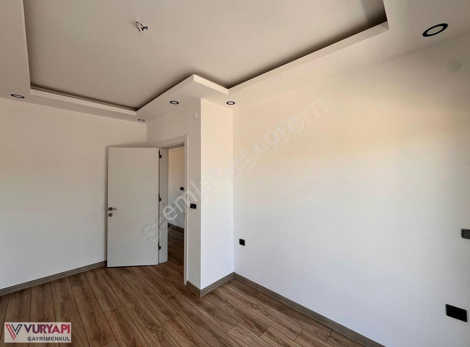 Denize 800 Metre Müstakil 3+1 Bahçeli Villa - Görsel 10