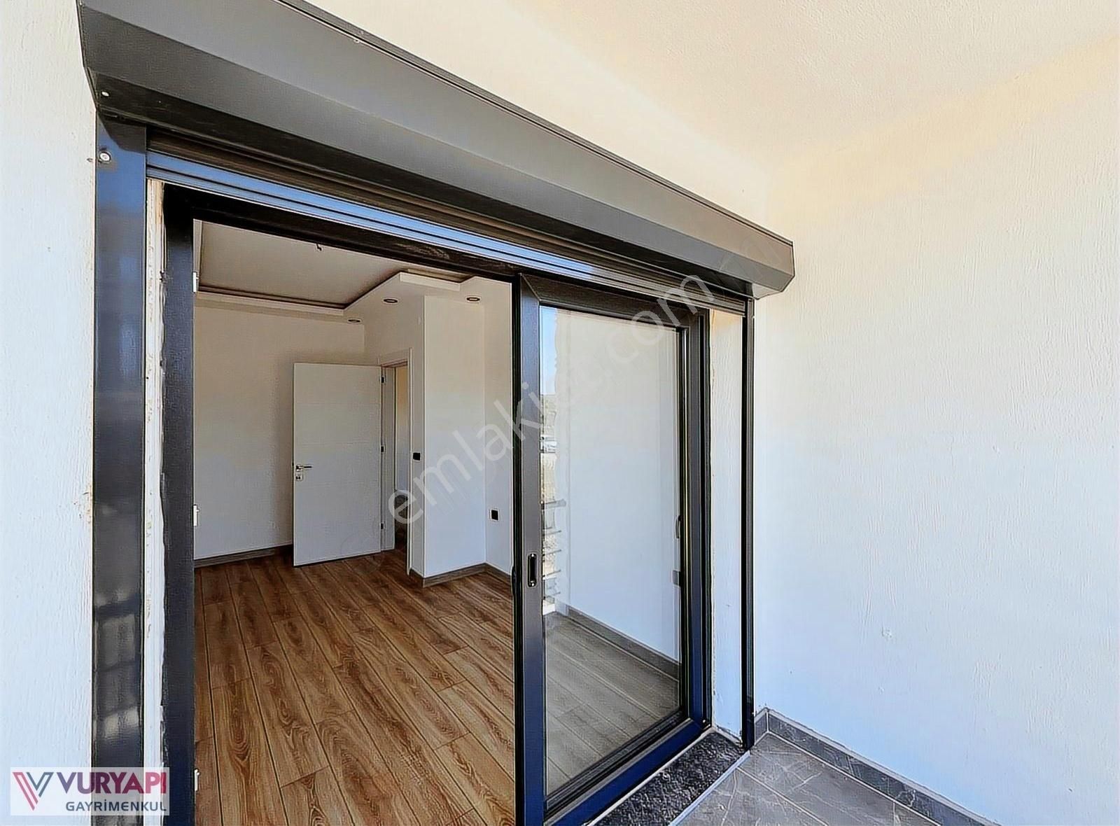 Denize 800 Metre Müstakil 3+1 Bahçeli Villa - Görsel 2