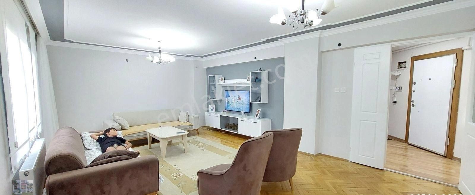 Karşıyaka Zübeyde Hanım Mah De Full Tadilatlı Ara Kat Satlık 3+1 Kanıt Emlak - Görsel 4